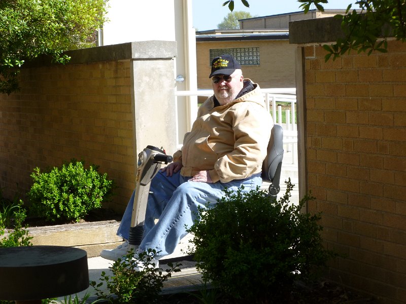 VA Garden April 2013 054